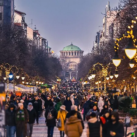 Апартамент Cozy Vitosha Street Center *