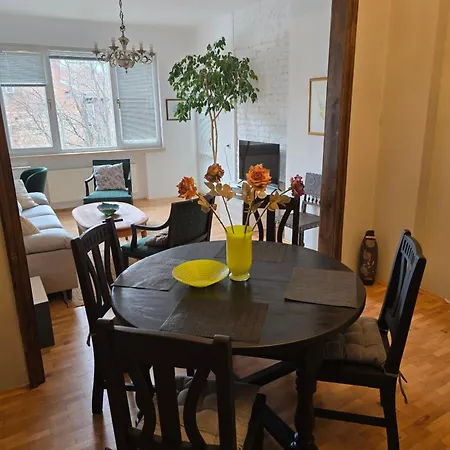 Cozy Vitosha Street Center